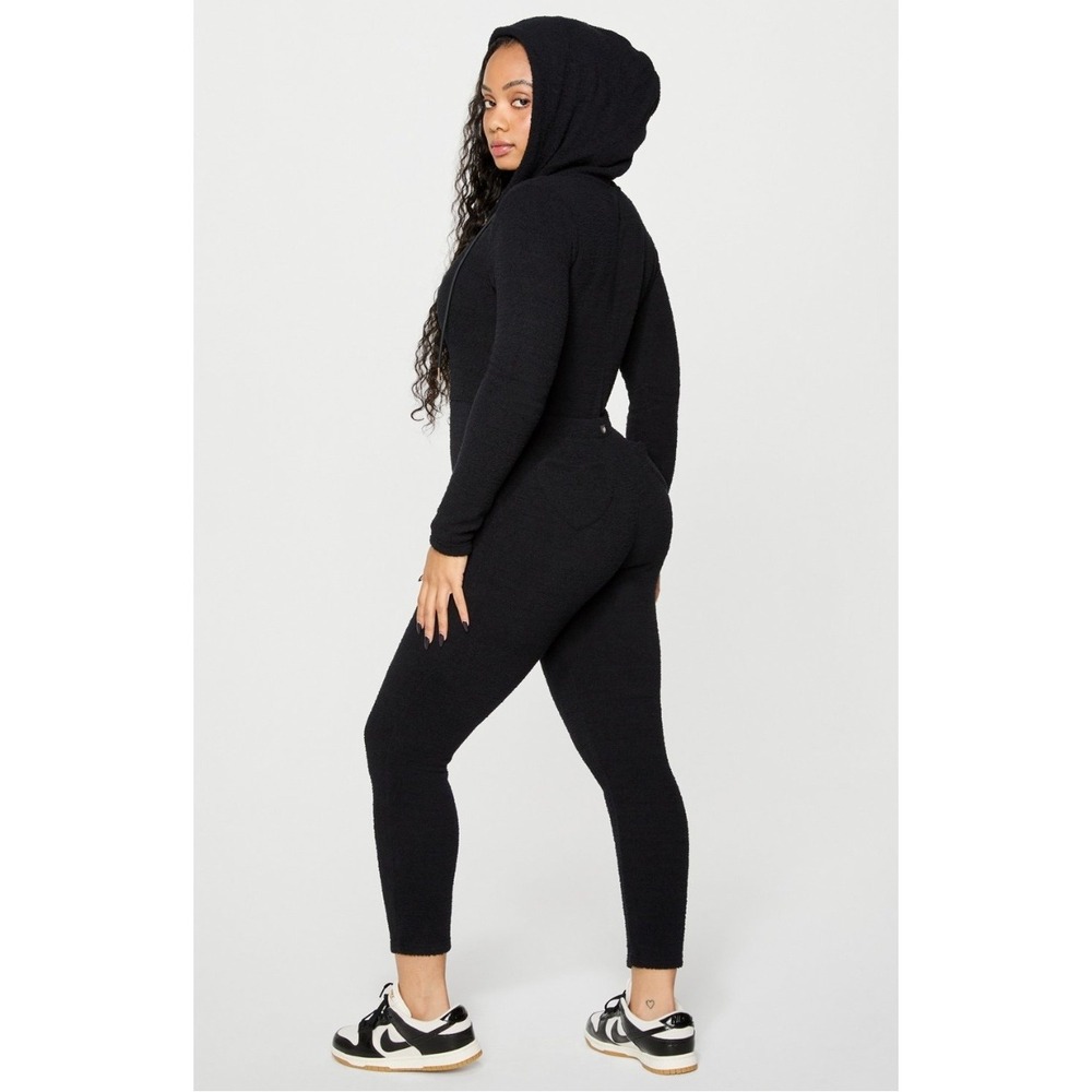 YITTY Pet Me Pocket Onesie Black Hooded Zip Up Cozy Loungewear Jumpsuit L NWT